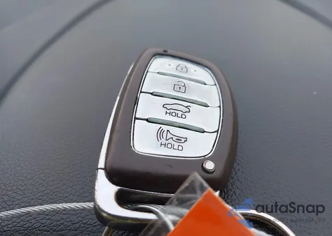 2017 Hyundai Elantra Limited z USA, uszkodzony, nr VIN 5NPD84LF2HH086573